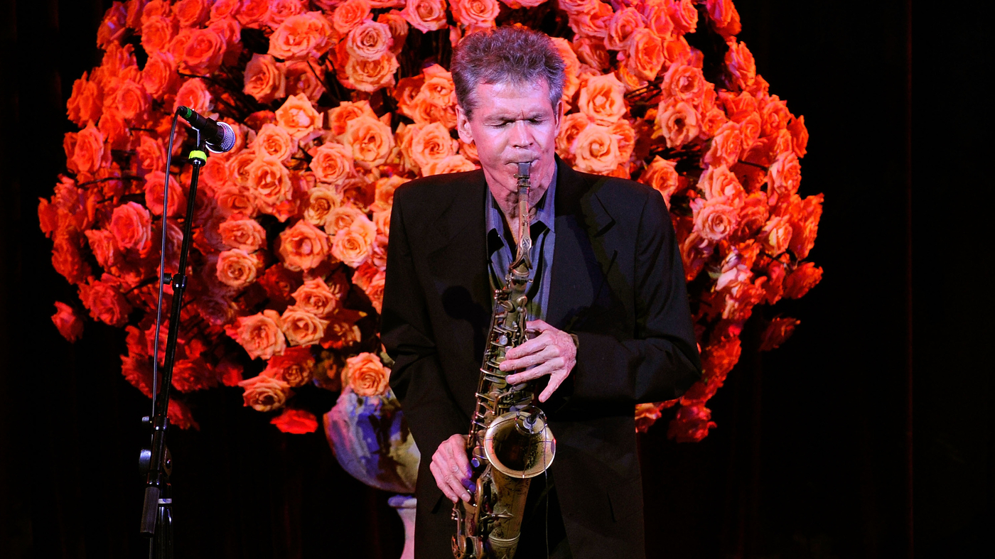 Le saxophoniste David Sanborn, six fois lauréat d'un Grammy, est décédé à 78 ans : NPR