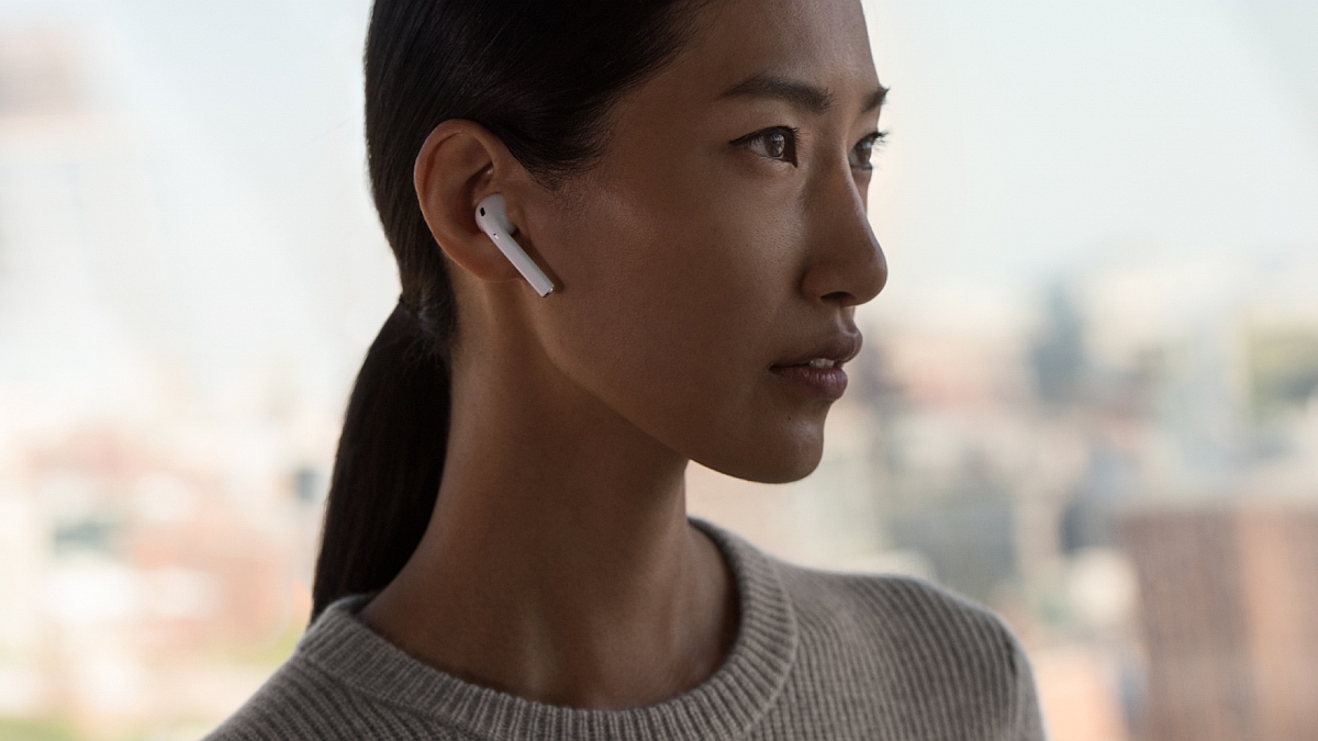 Apple Now Considers Original AirPods as “Vintage” Product