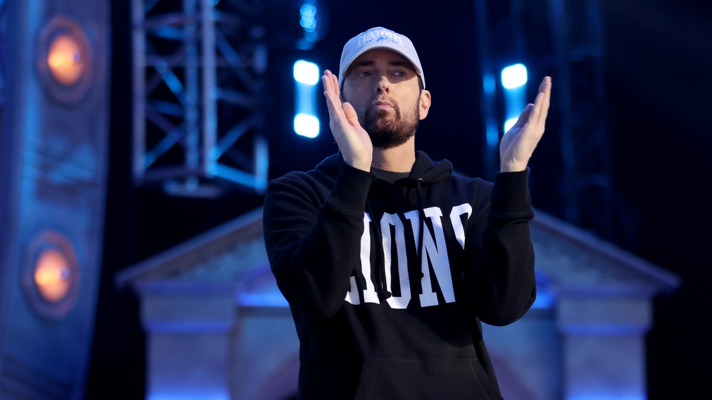 Eminem met fin aux 12 semaines de règne de Taylor Swift au sommet des charts : NPR