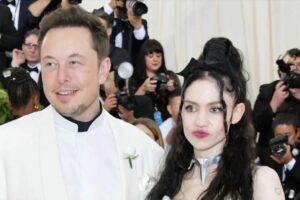 Grimes se range du côté de Vivian, la fille d'Elon Musk, dans une querelle publique