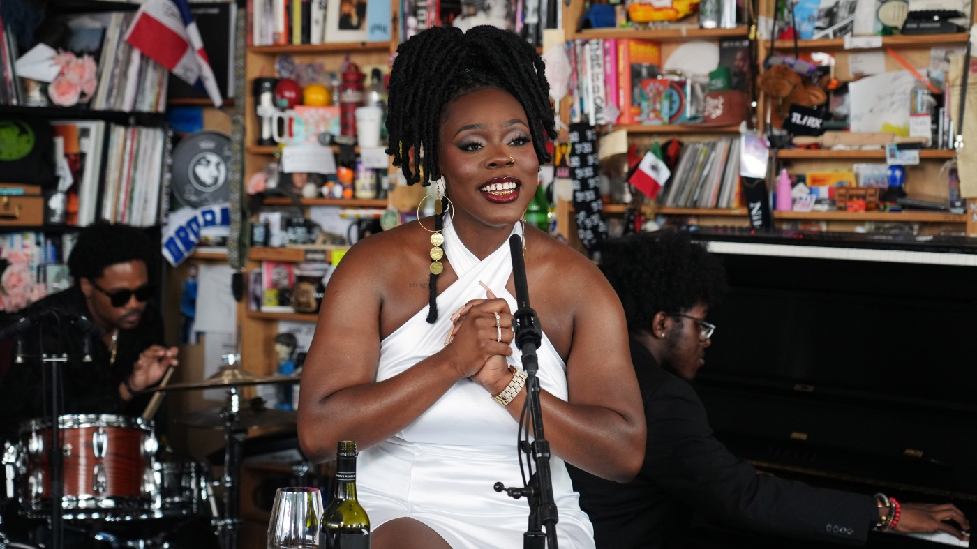 Première de Tiny Desk : Shae Universe : NPR