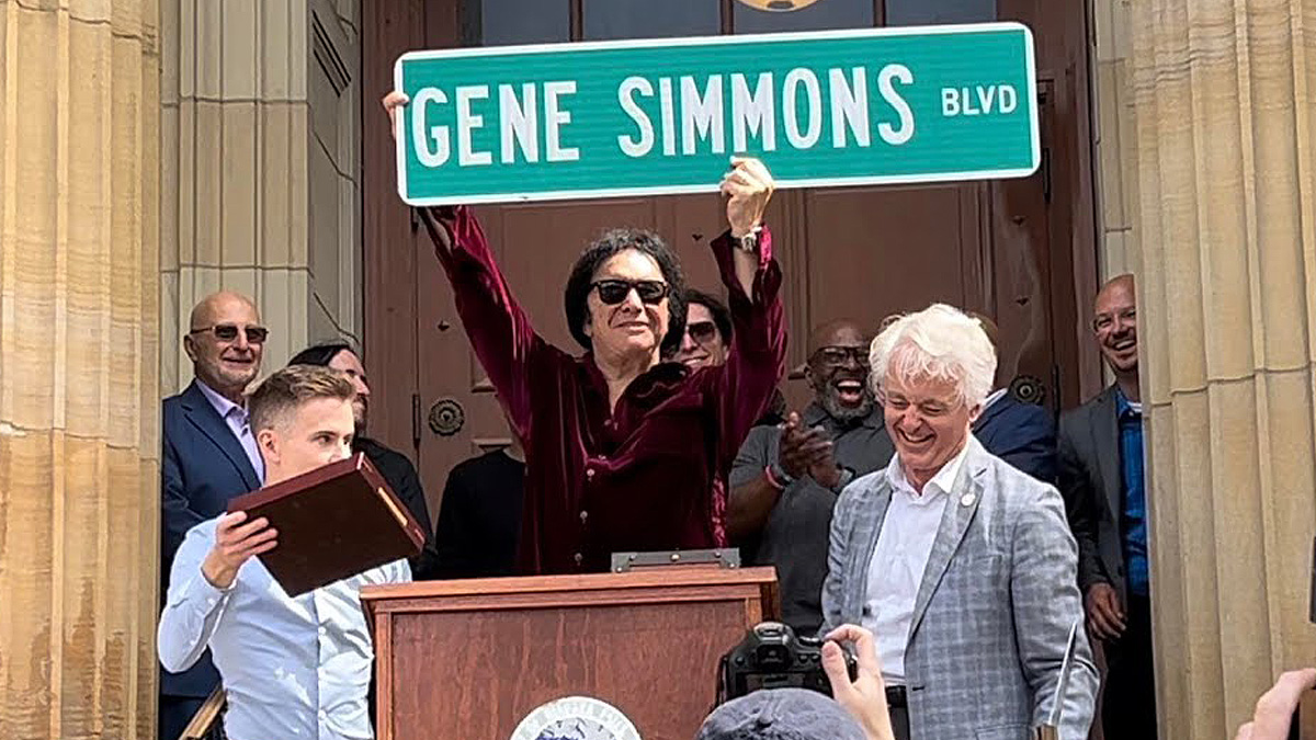 KISS’ Gene Simmons Honored with Niagara Falls Key to the City and Street Naming