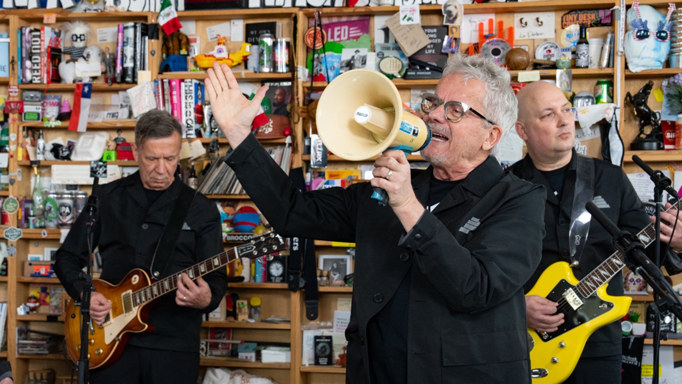 Concert Tiny Desk : Devo : NPR