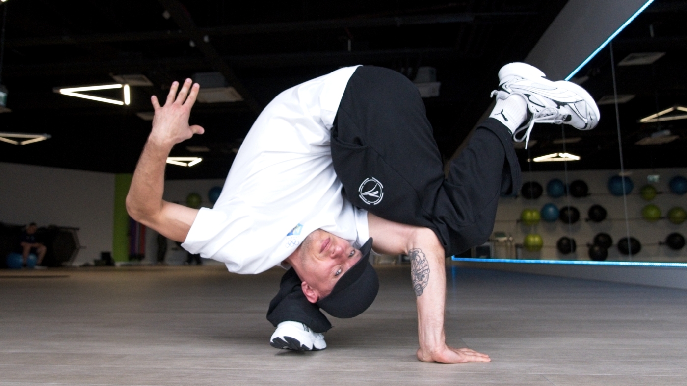 Pour les breakdancers olympiques ukrainiens, « briller » est plus important que gagner : NPR