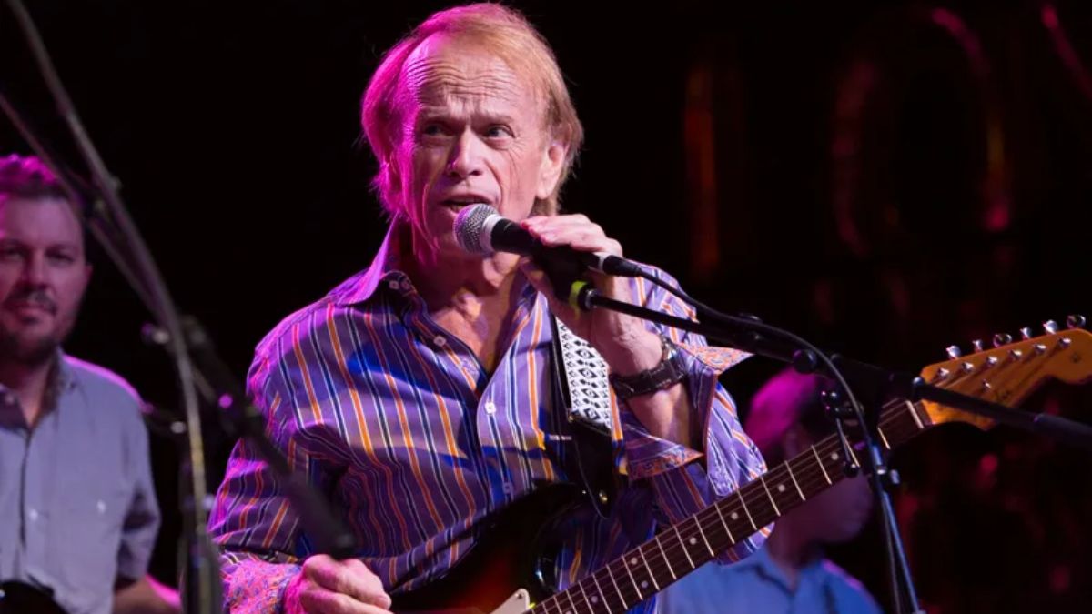 The Beach Boys’ Al Jardine Reveals New Song “Wish,” Plans on Reviving The Brian Wilson Band