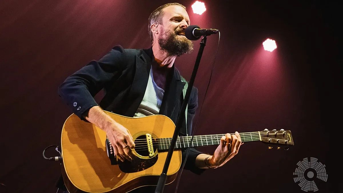 Father John Misty Reveals Two New Songs “Screamland” and “She Cleans Up”: Stream