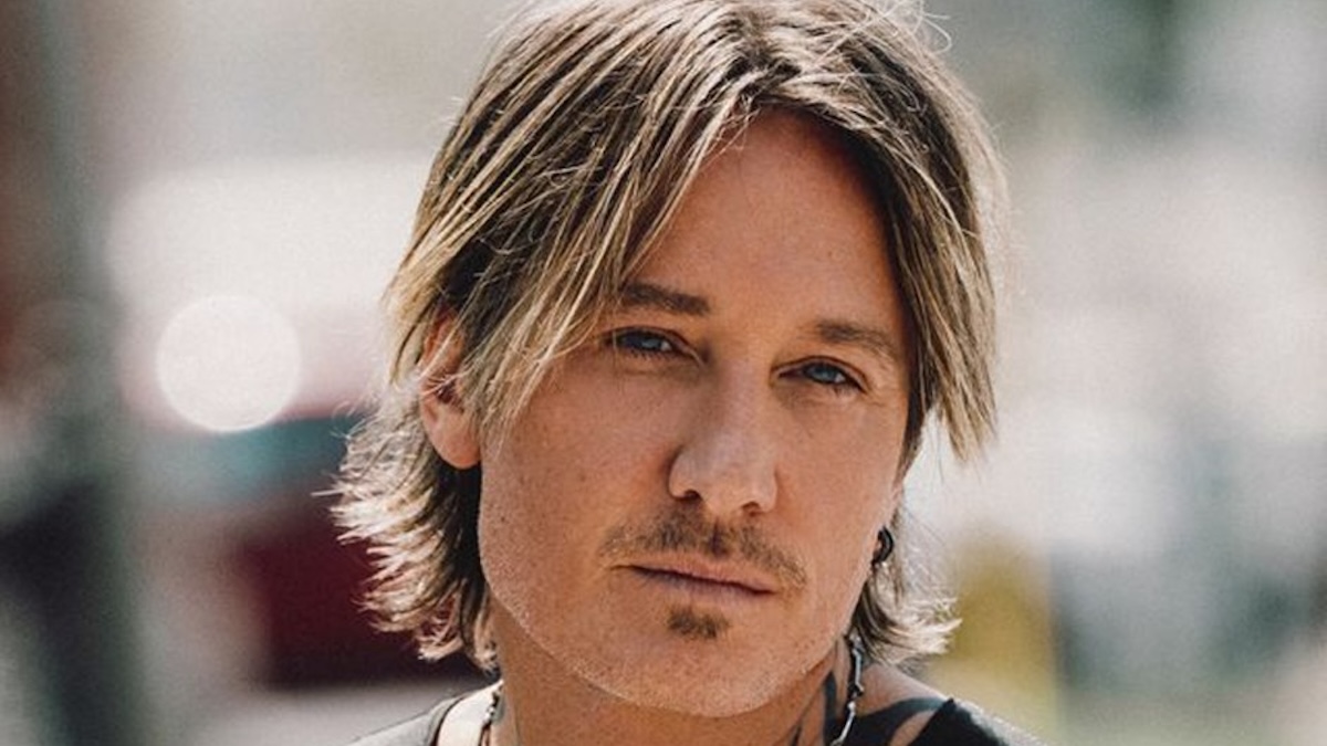 Keith Urban parle de son nouvel album High et de la reprise d'Ariana Grande : podcast