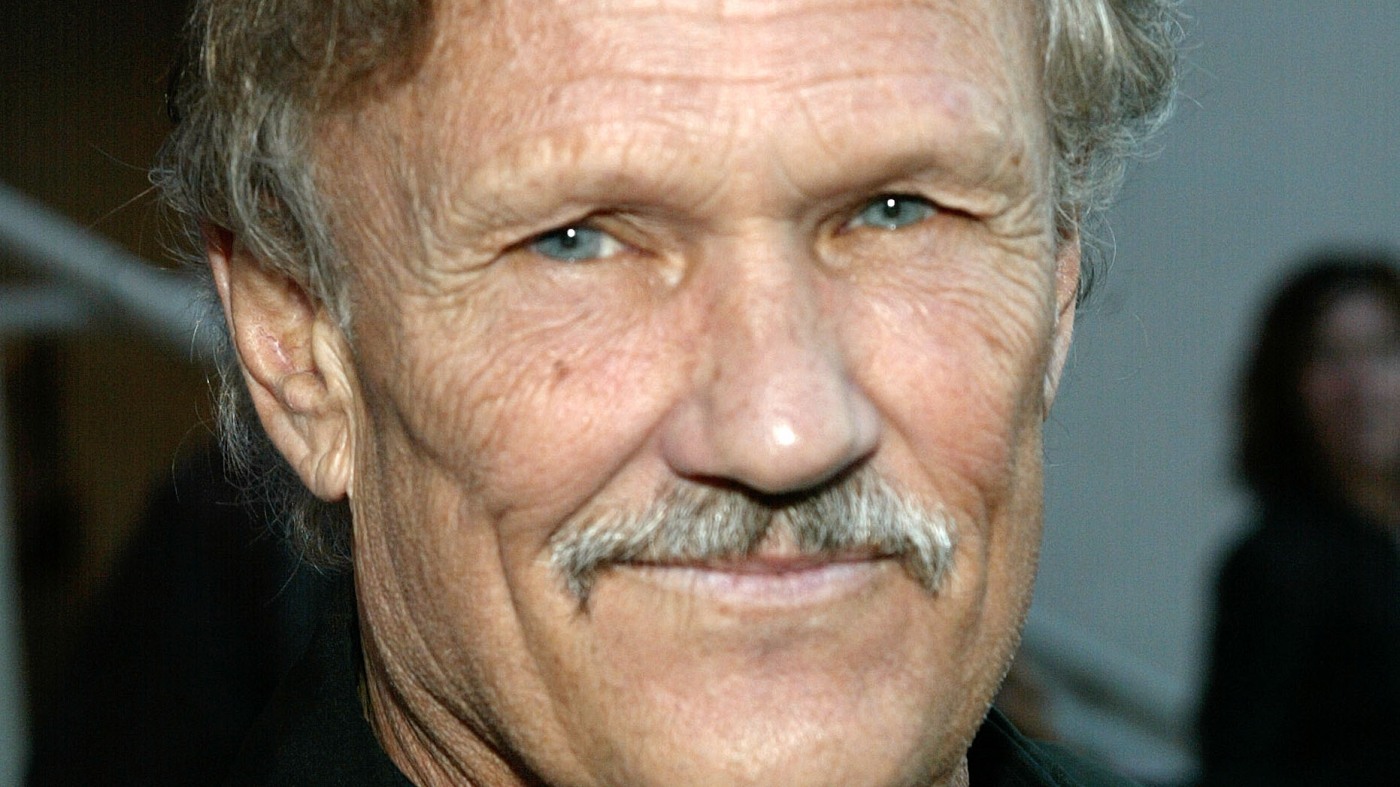 Kris Kristofferson, rebelle musical et star de cinéma, est décédé à 88 ans : NPR