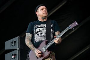 Lars Frederiksen de Rancid vend des guitares sur Reverb