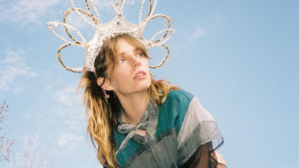 Maya Hawke Announces New EP Clipped Wings, Shares 2025 Tour Dates