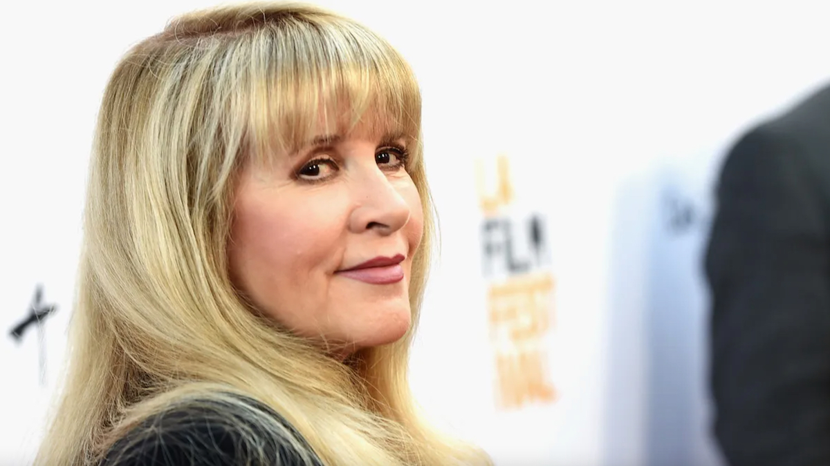 Stevie Nicks dévoile une nouvelle chanson « The Lighthouse » : streaming