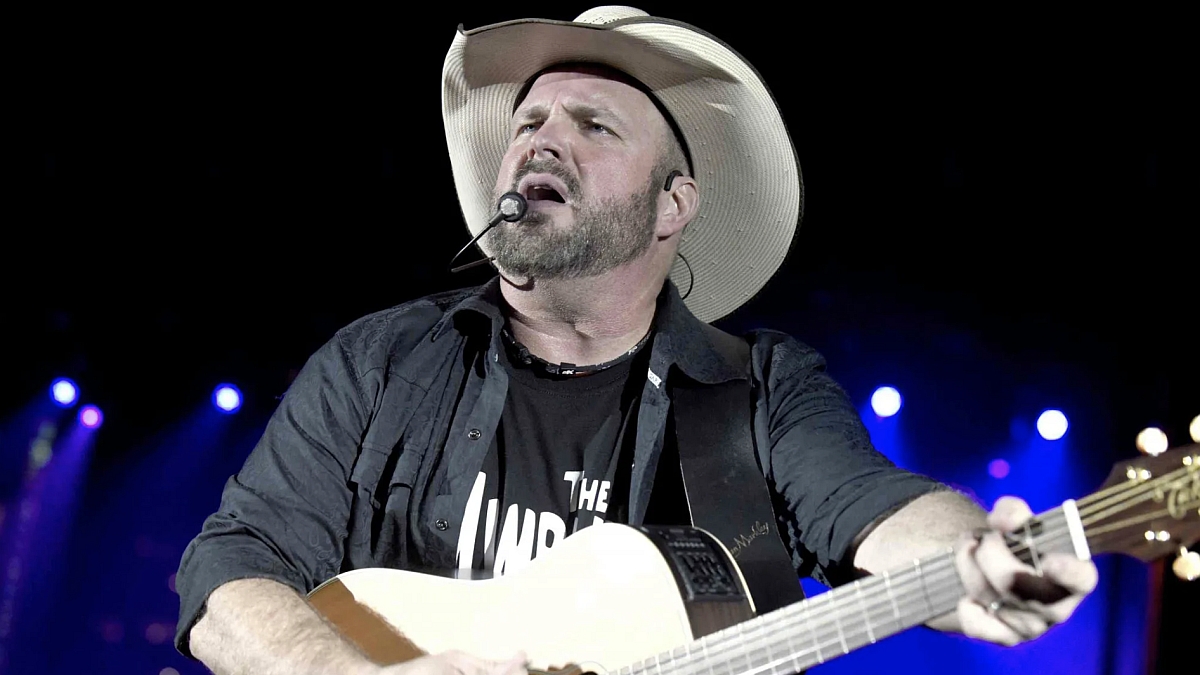 Garth Brooks Says Sexual Assault Lawsuit Is “Extortion and Defamation”