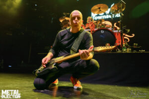 Être musicien, est-ce toujours une question de musique ? DEVIN TOWNSEND intervient