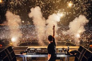 Écoutez l'Escapist Dance Anthem de Martin Garrix et Sem Vox, "Pesanteur"