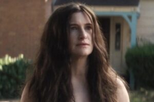 Kathryn Hahn est la première femme à devenir nue dans le MCU