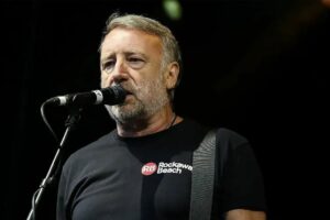 Peter Hook & the Light annoncent sa tournée 2025 avec Get Ready de New Order