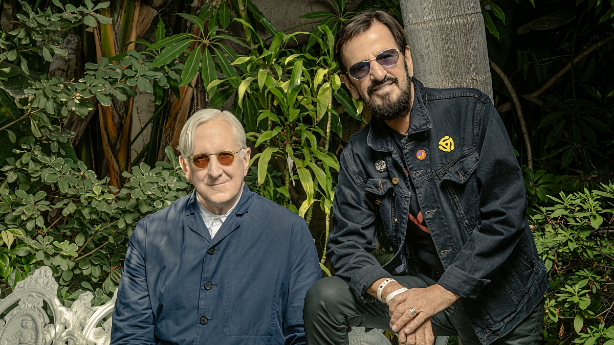 Ringo Starr se lance dans le country sur un nouvel album produit par T Bone Burnett