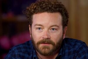 Les avocats de Danny Masterson établissent des « contacts indésirables » avec les jurés : rapport