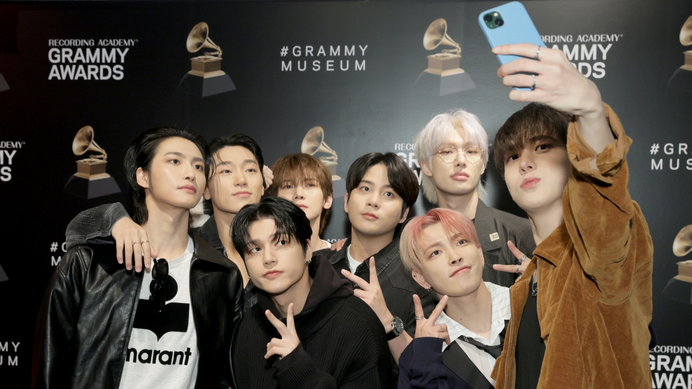 La K-pop fait un bond dans le classement des albums et Shaboozey égale un record absolu : NPR