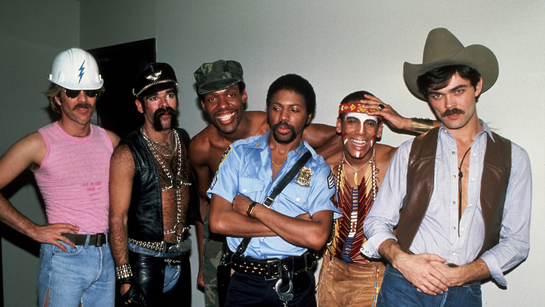 Le chanteur de Village People nie que « YMCA » soit un « hymne gay »