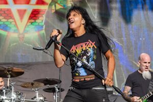 Joey Belladonna d'Anthrax a travaillé dans une écurie