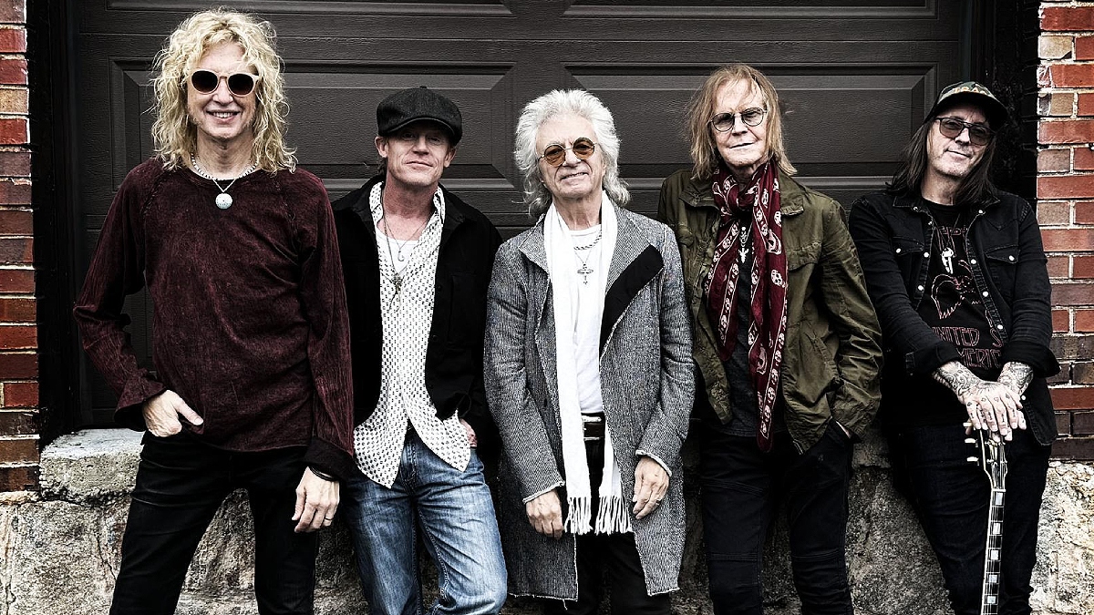 Close Enemies (Tom Hamilton d'Aerosmith) annonce sa tournée 2025