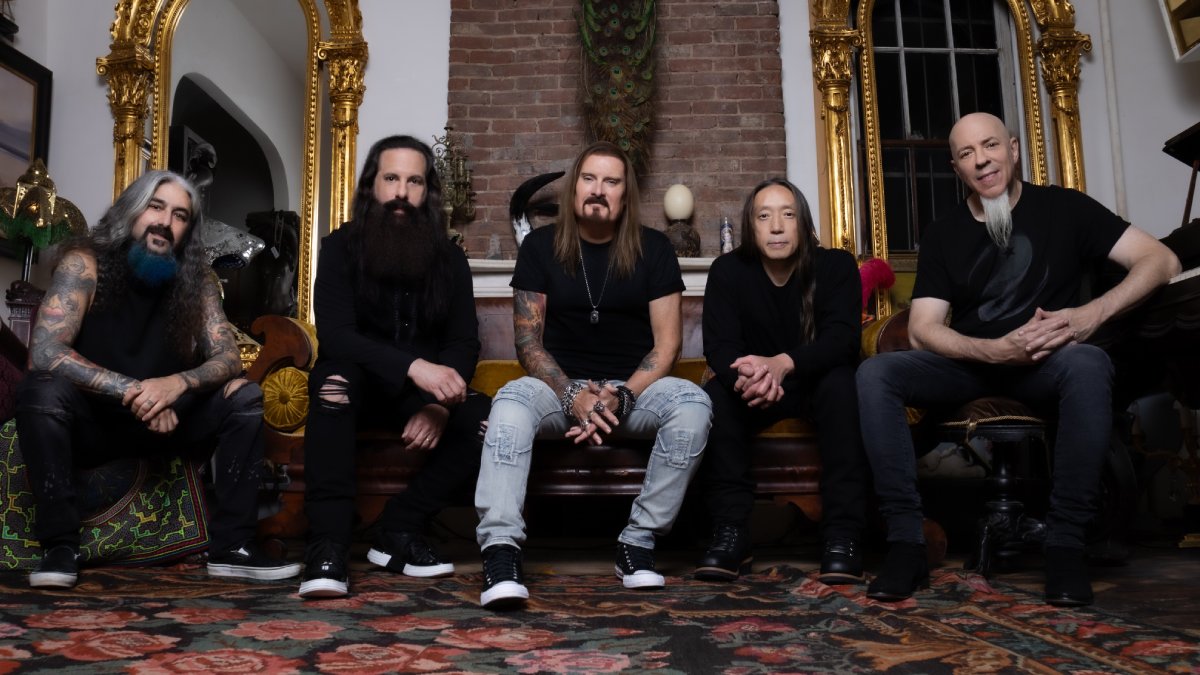 Dream Theater dévoile une nouvelle chanson "A Broken Man"