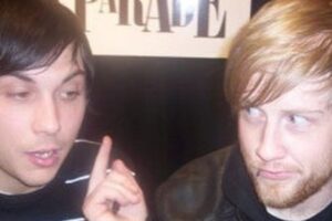 Frank Iero de My Chemical Romance rend hommage à Bob Bryar