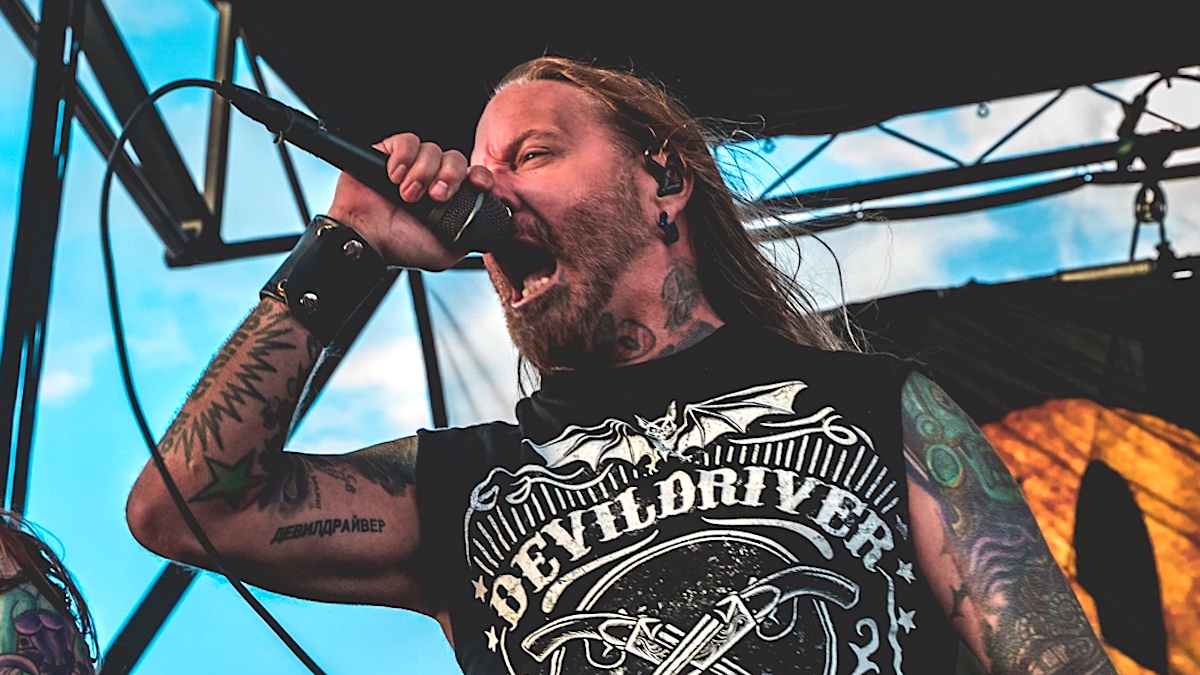 Coal Chamber annule sa tournée aux États-Unis alors que Dez Fafara se concentre sur la santé